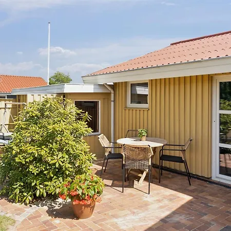 Erin - 200m From The Sea By Interhome Egernsund