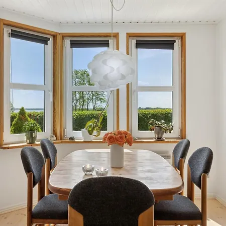 Erin - 200m From The Sea By Interhome Feriehus Egernsund
