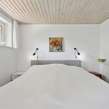 Erin - 200m From The Sea By Interhome *